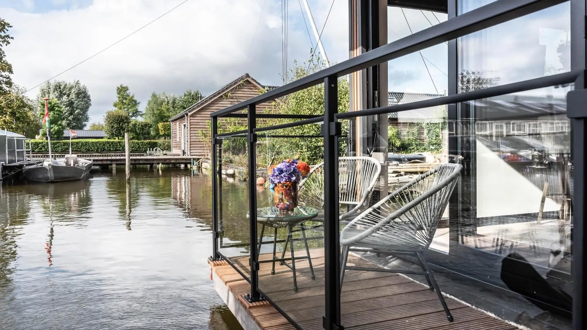 Luxury Watervilla Near Amsterdam And Schiphol Aalsmeer Holiday home